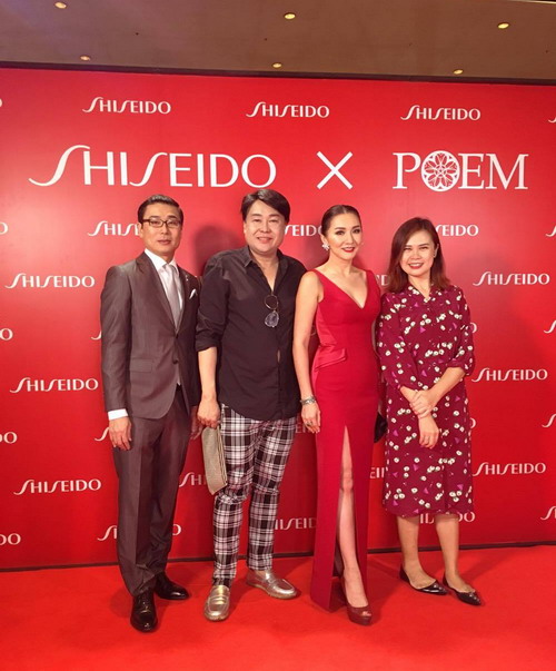 poem-fashion-show-5
