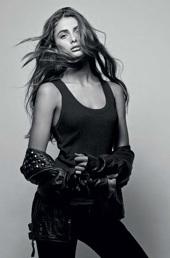celeb005