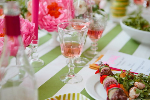 rose-wine-party-in-the-garden-3