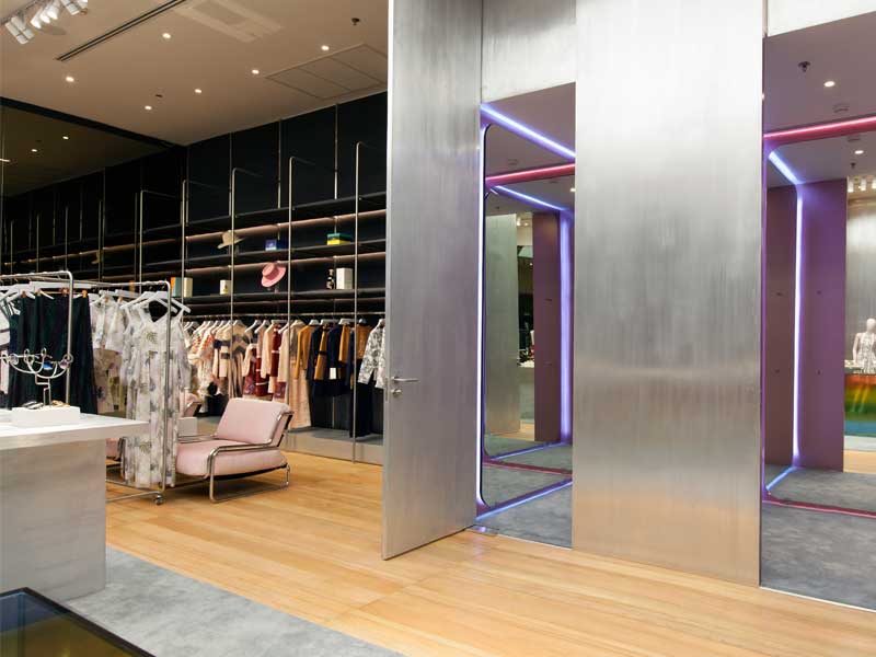 disays-new-store-05