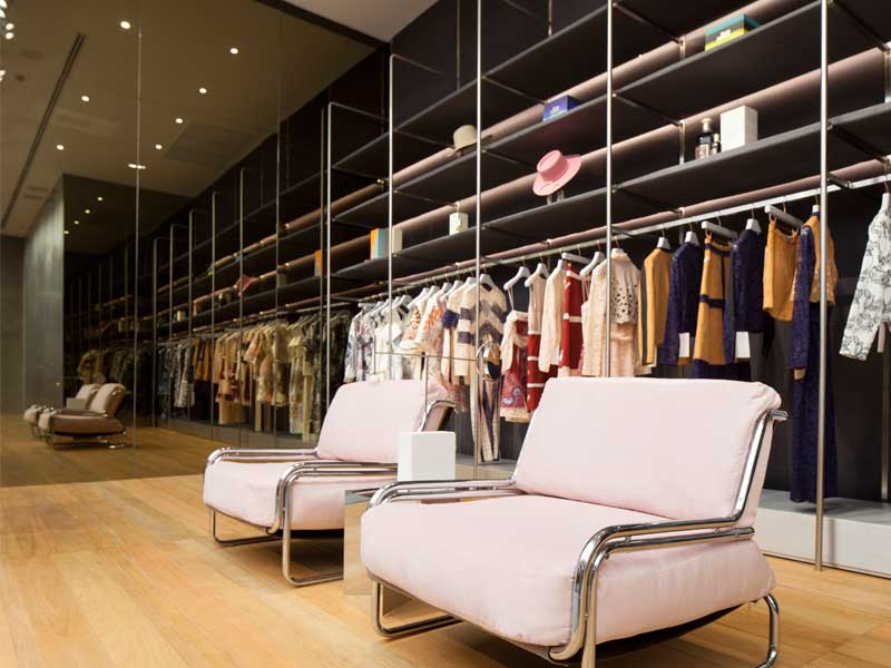 disays-new-store-07