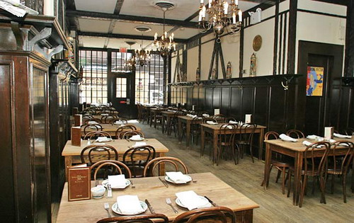 4-peter-luger-dining-room_650