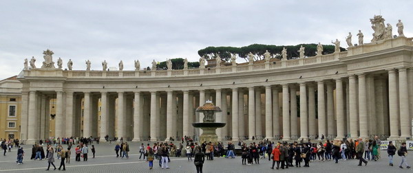 St Peters Square Rome Italy 2