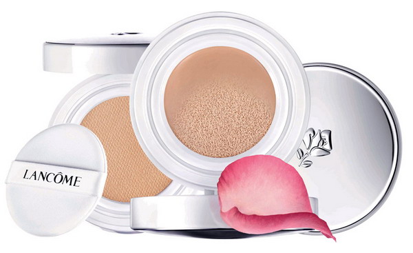 Lancome Blanc Expert Cushion Light Coverage