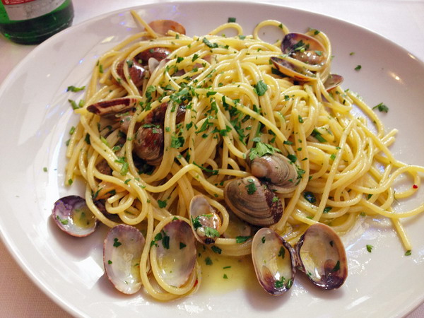 City Break ROME Italy Spaghetti Alle Vongole Hostaria Romana