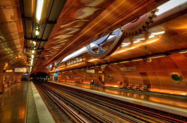 City Break Paris Metro in Paris Arts et Metiers