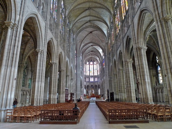 City Break PARIS St.Denis Patron Saint of France 4