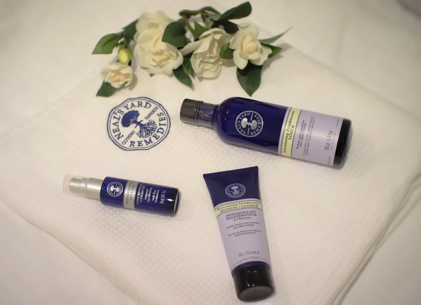 Neal’s Yard Remedies Therapy 2