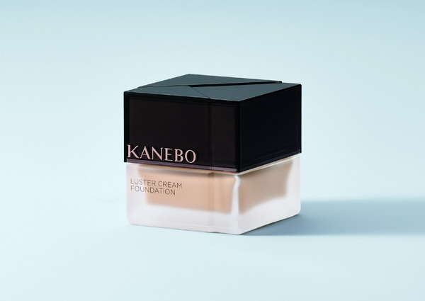 KANEBO LUSTER CREAM FOUNDATION