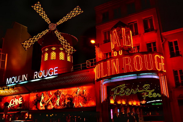 City Break Paris Art & Style Golden Age of Paris 8 Moulin Rouge