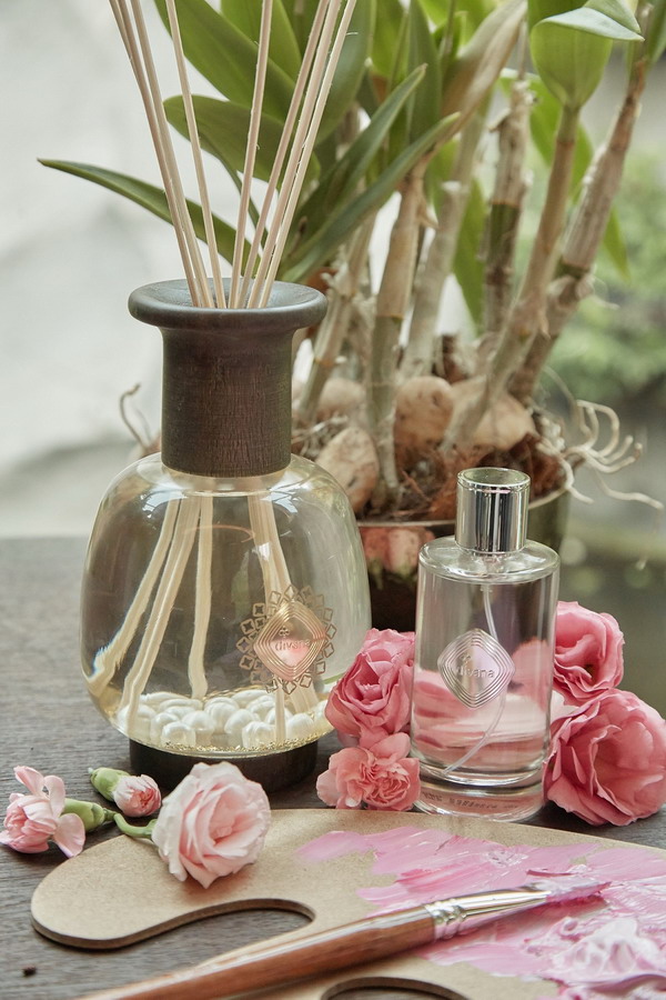 Divana-Product-White-Orchid-Holistic