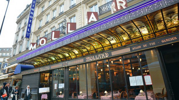 City Break Paris Brasseries Dinner in Paris 17