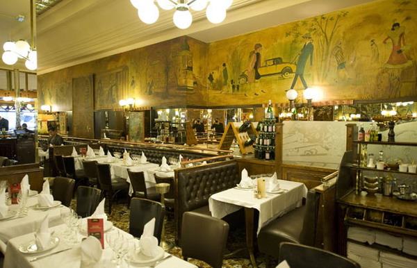 City Break Paris Brasseries Dinner in Paris 4