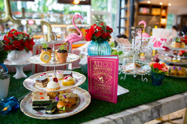 137 Pillars Mad Hatter Afternoon Tea Alice in Wonderland 7